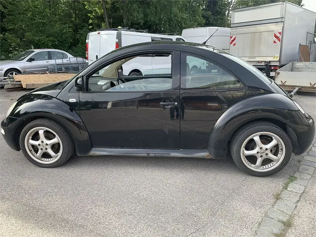 Gebraucht VW New Beetle 116 PS (85 kW) 1999 Schwarz Kleinwagen