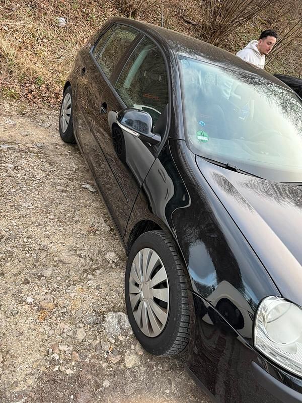 Gebraucht VW Golf V 80 PS (58 kW) 2008 Schwarz Kleinwagen