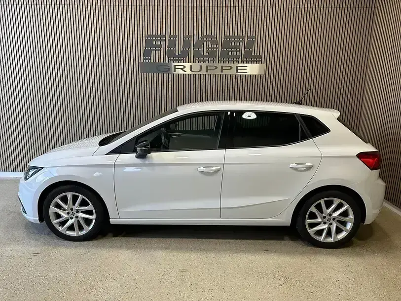 Gebraucht Seat Ibiza FR-Line 95 PS (69 kW) 2025 "nevada" weiss Kleinwagen