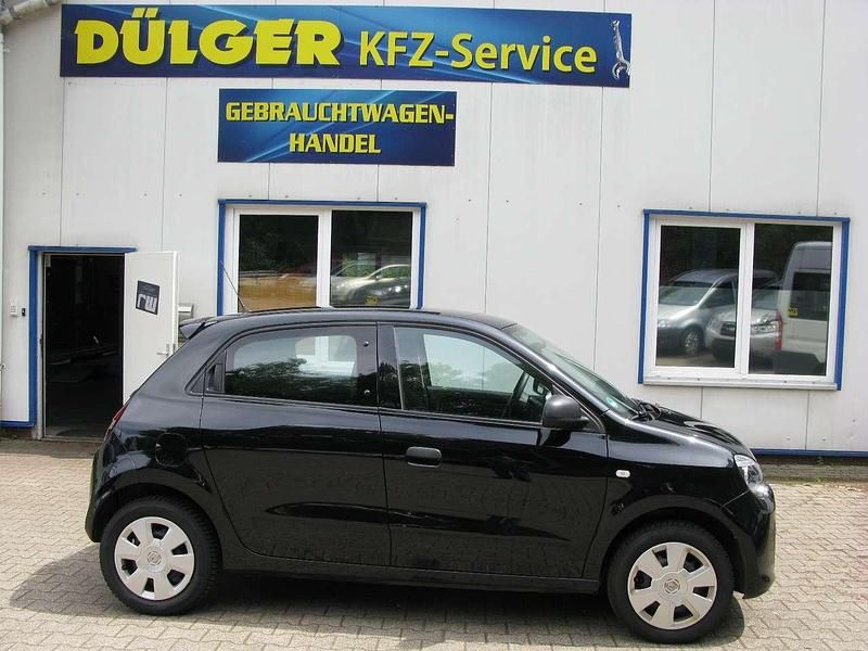 Sternenschwarz Gebraucht 2016 Renault Twingo Life Kleinwagen | 6.200 € (Fairer Preis) - Bild 1/4