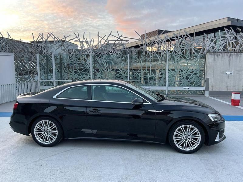 Gebraucht Audi A5 Ambiente 190 PS (139 kW) 2020 Schwarz Coupé