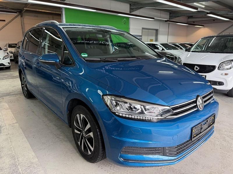 Blau Gebraucht 2021 VW Touran United Van / Kleinbus | 26.500 € (Fairer Preis) - Bild 1/4