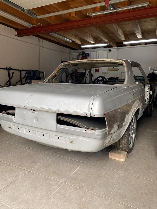 Gebraucht Mercedes 280 177 PS (130 kW) 1977 Coupé