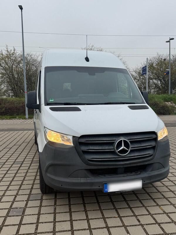 Weiß Gebraucht 2019 Mercedes Sprinter Van | 39.055 € (Teuer) - Bild 1/4