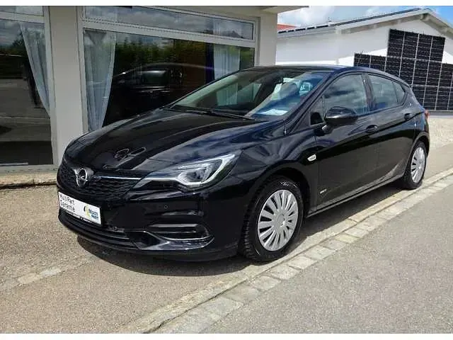 Gebraucht Opel Astra Design & Tech 131 PS (96 kW) 2021 Schwarz Limousine