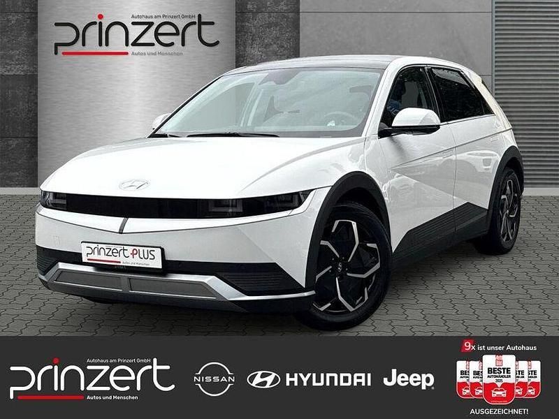 Atlas white / sol Gebraucht 2024 Hyundai Ioniq 5 Techniq SUV | 33.970 € - Bild 1/4