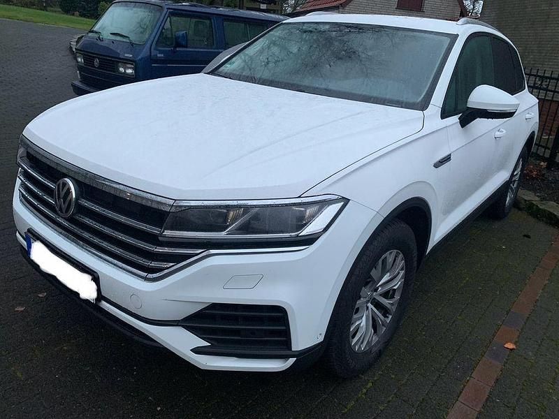 Gebraucht VW Touareg 231 PS (169 kW) 2019 Weiß SUV