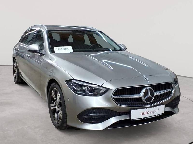 Mojavesilber metallic Gebraucht 2022 Mercedes C200 Avantgarde Kombi | 28.390 € (Superpreis) - Bild 1/4