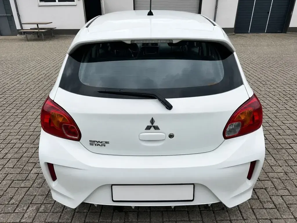 Gebraucht Mitsubishi Space Star 80 PS (58 kW) 2021 Weiß Kleinwagen