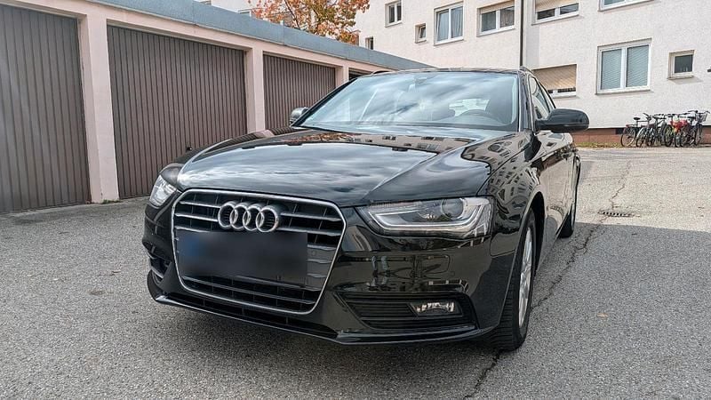 Schwarz Gebraucht 2015 Audi A4 Kombi | 15.000 € (Fairer Preis) - Bild 1/4