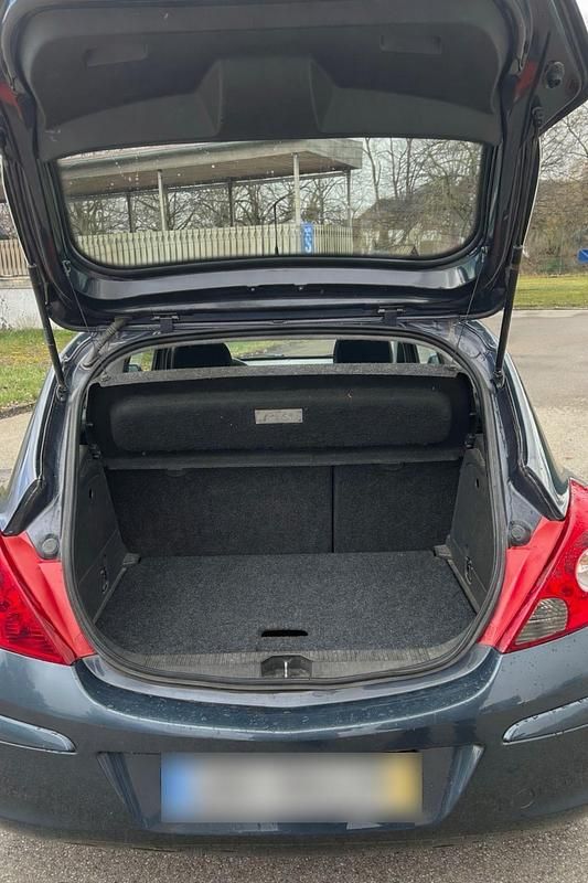 Gebraucht Opel Corsa 90 PS (66 kW) 2009 Grau Kleinwagen