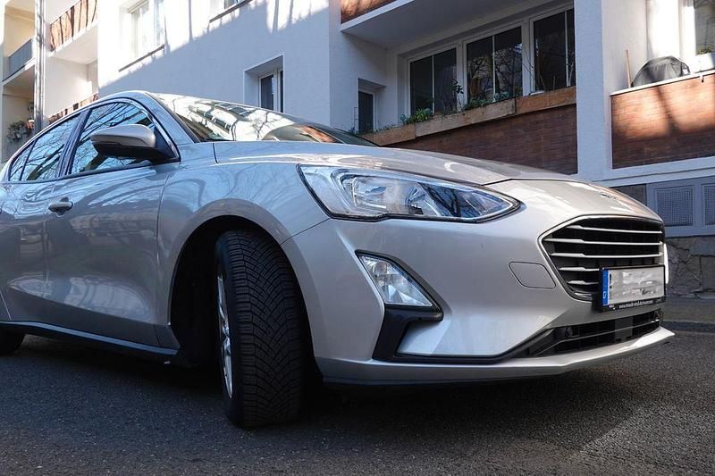 Gebraucht Ford Focus Cool & Connect 150 PS (110 kW) 2018 Silber Limousine
