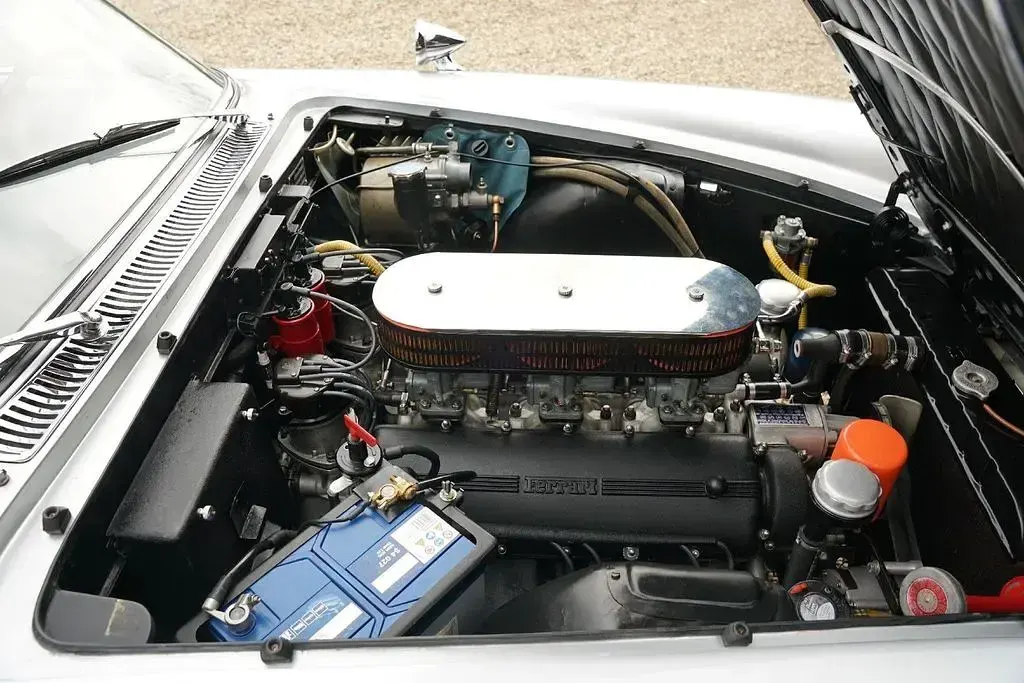 Gebraucht Ferrari 250 300 PS (220 kW) 1964 Silber Coupé