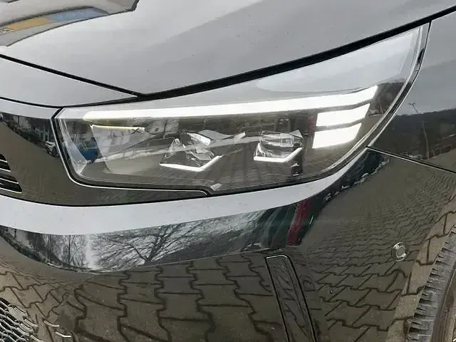 Usado Opel Corsa 146 HP (107 kW) 2025 Preto Sedan
