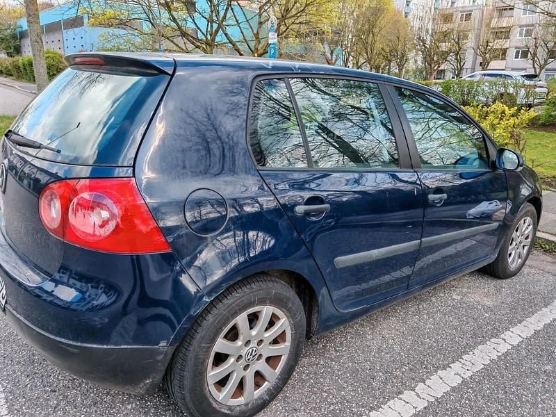 Second-hand VW Golf IV 75 CP (55 kW) 2004 Albastru Hatchback