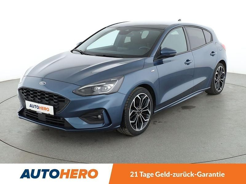 Blau Gebraucht 2020 Ford Focus ST-Line Limousine | 16.110 € (Guter Preis) - Bild 1/3