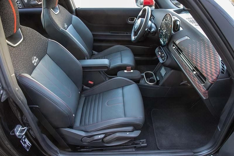 Gebraucht Mini John Cooper Works 156 PS (114 kW) 2024 Schwarz Kleinwagen