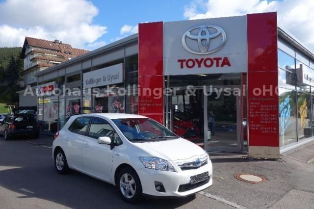 Gebraucht Toyota Auris Life 99 PS (72 kW) 2011 Weiß metallic Limousine