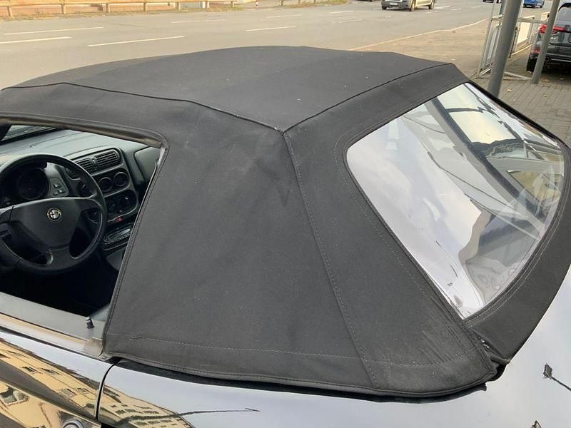 Gebraucht Alfa Romeo Spider 150 PS (110 kW) 1998 Schwarz Cabrio