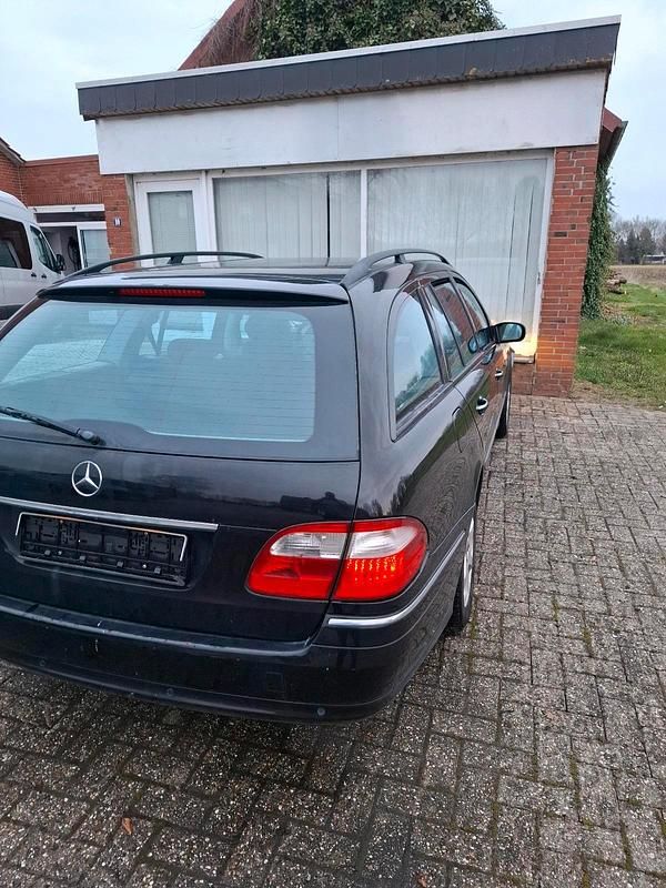 Gebraucht Mercedes E320 224 PS (164 kW) 2004 Schwarz Kombi