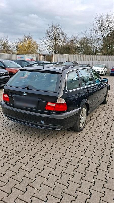 Gebraucht BMW 320 Exclusive 150 PS (110 kW) 2005 Schwarz Kombi