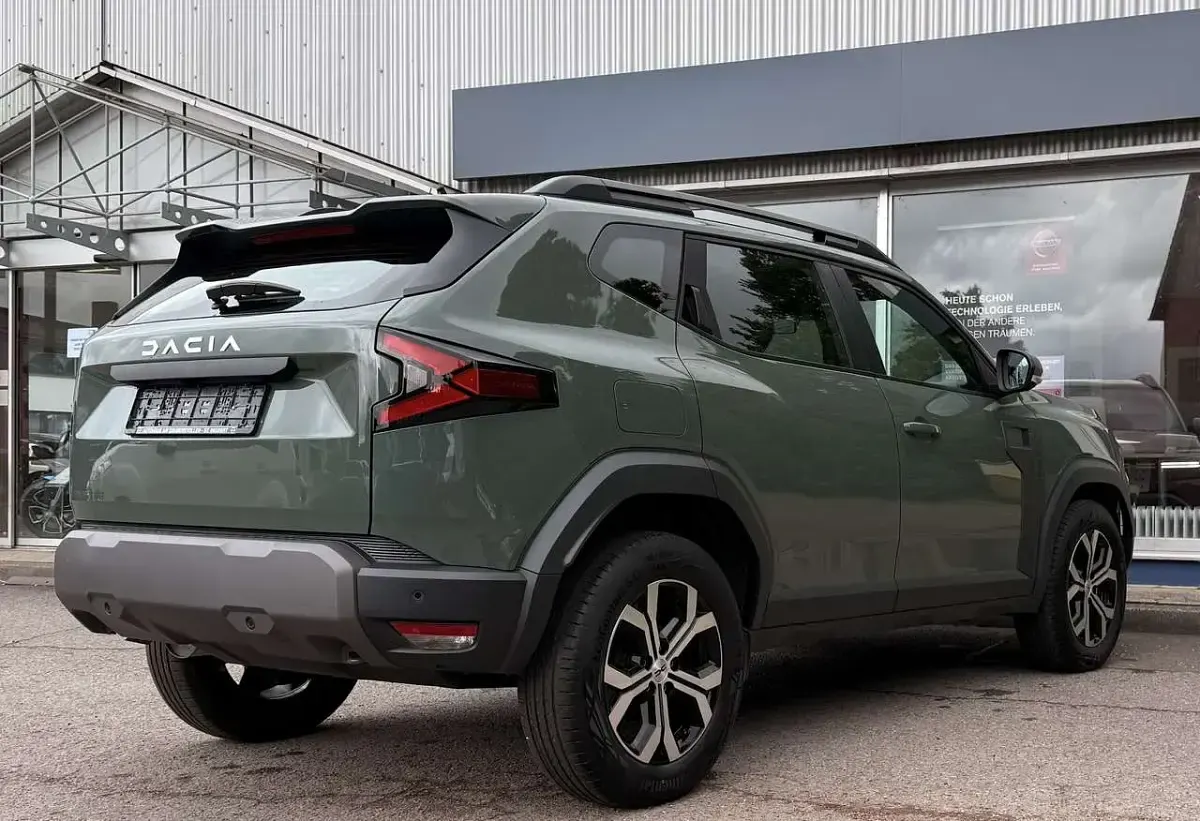 Gebraucht Dacia Duster Expression 131 PS (96 kW) 2025 Gris dusty SUV