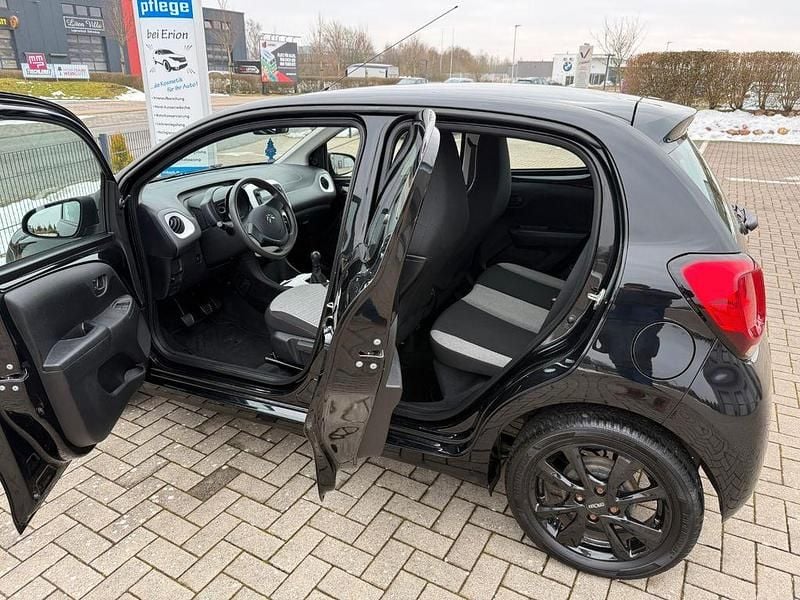 Gebraucht Citroën C1 Feel 72 PS (52 kW) 2018 Schwarz Kleinwagen