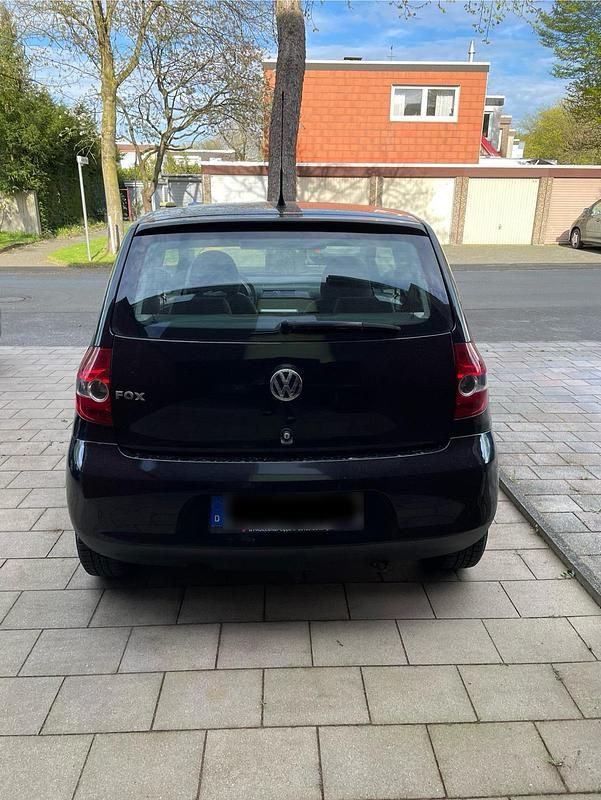 Usata VW Fox 55 CV (40 kW) 2008 Nero Utilitaria
