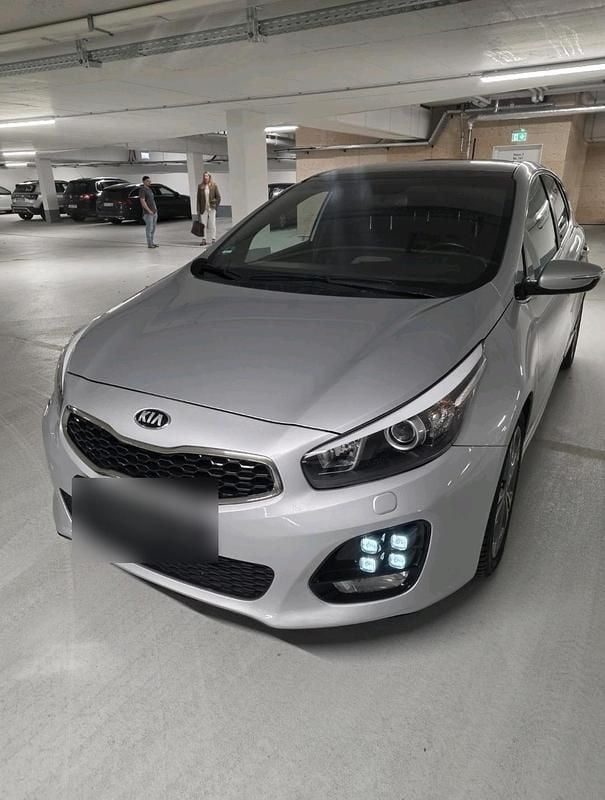 Gebraucht Kia Ceed GT GT 136 PS (100 kW) 2016 Silber Limousine