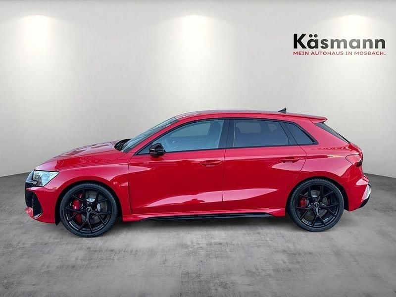 Neu Audi RS3 Sport 400 PS (294 kW) 2026 Rot Limousine