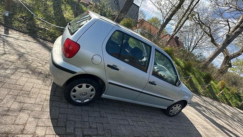 Gebraucht VW Polo 50 PS (36 kW) 2000 Grau Kleinwagen