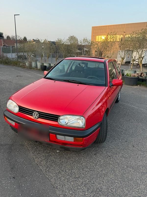 Gebraucht VW Golf III 75 PS (55 kW) 1996 Rot Kleinwagen