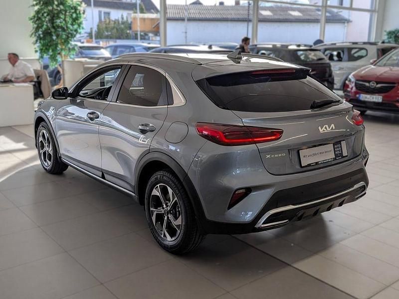 Neu Kia XCeed 150 PS (110 kW) 2026 Silber SUV