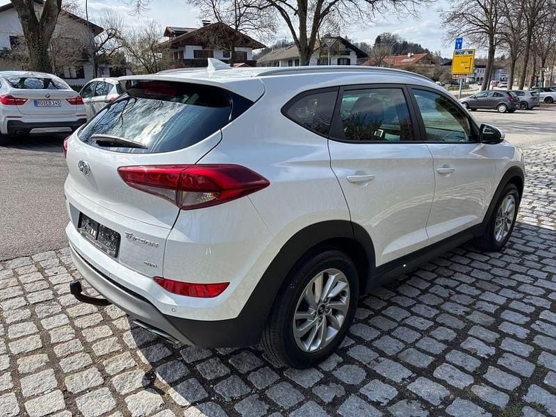 Gebraucht Hyundai Tucson Style 136 PS (100 kW) 2017 Weiß SUV