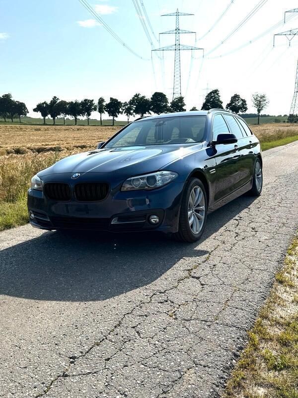 Blau Gebraucht 2016 BMW 520 Kombi | 17.000 € (Fairer Preis) - Bild 1/4