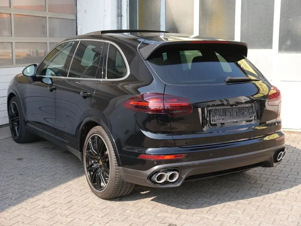 Gebraucht Porsche Cayenne Diesel 262 PS (192 kW) 2016 Schwarz SUV