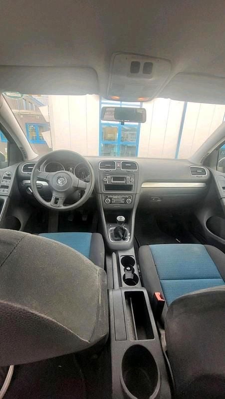 Gebraucht VW Golf VI 105 PS (77 kW) 2011 Grau Kleinwagen