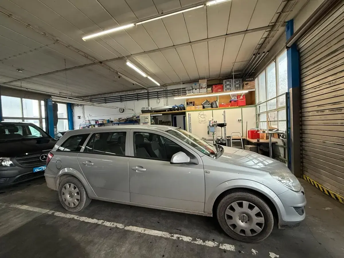Używany Opel Astra 110 KM (80 kW) 2010 Kombi