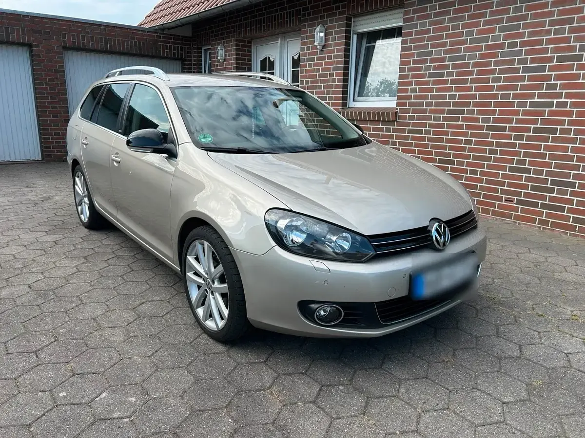 Gebraucht VW Golf VI Style 140 PS (102 kW) 2012 Gold Kombi