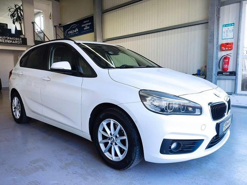 Gebraucht BMW 218 Active Tourer Advantage 150 PS (110 kW) 2017 Weiß Van / Kleinbus