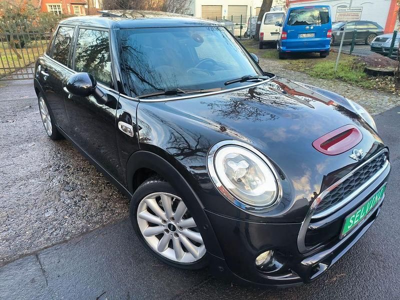 Schwarz Gebraucht 2018 Mini Cooper Kleinwagen | 17.500 € (Guter Preis) - Bild 1/4