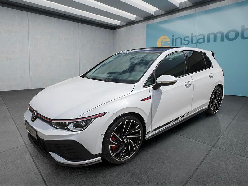 Weiß Gebraucht 2022 VW Golf VIII Kleinwagen | 32.499 € (Fairer Preis) - Bild 1/4