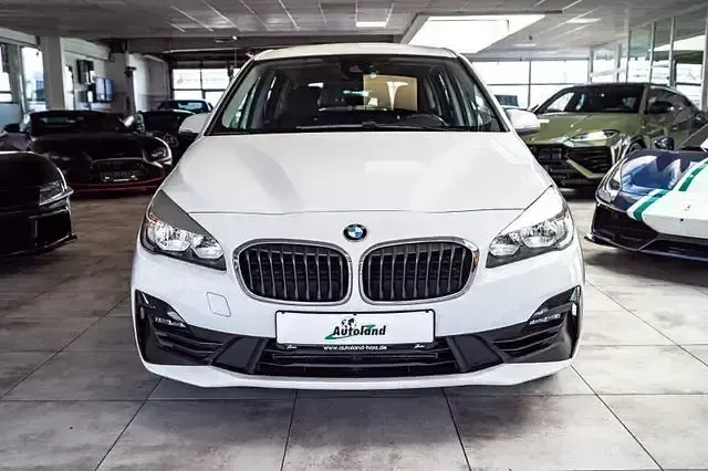 Gebraucht BMW 218 Gran Tourer Performance 140 PS (102 kW) 2019 Weiß Van / Kleinbus