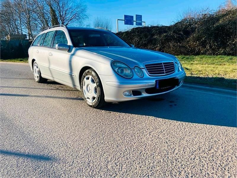 Gebraucht 2004 Mercedes E220 Kombi | 1.700 € (Superpreis) - Bild 1/4