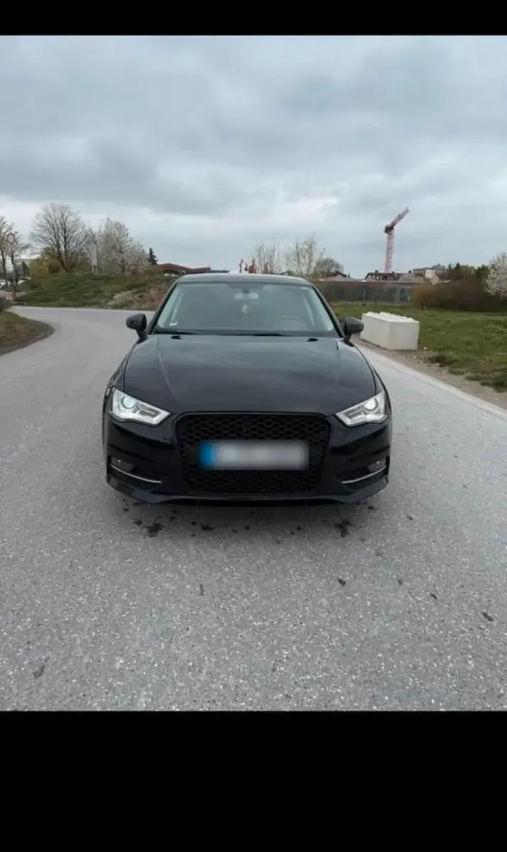 Gebraucht Audi A3 110 PS (80 kW) 2015 Schwarz Limousine