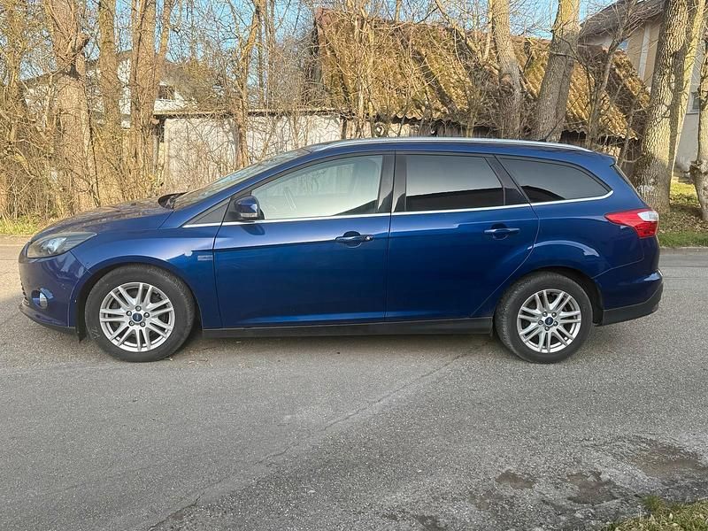 Gebraucht Ford Focus 140 PS (102 kW) 2014 Kombi