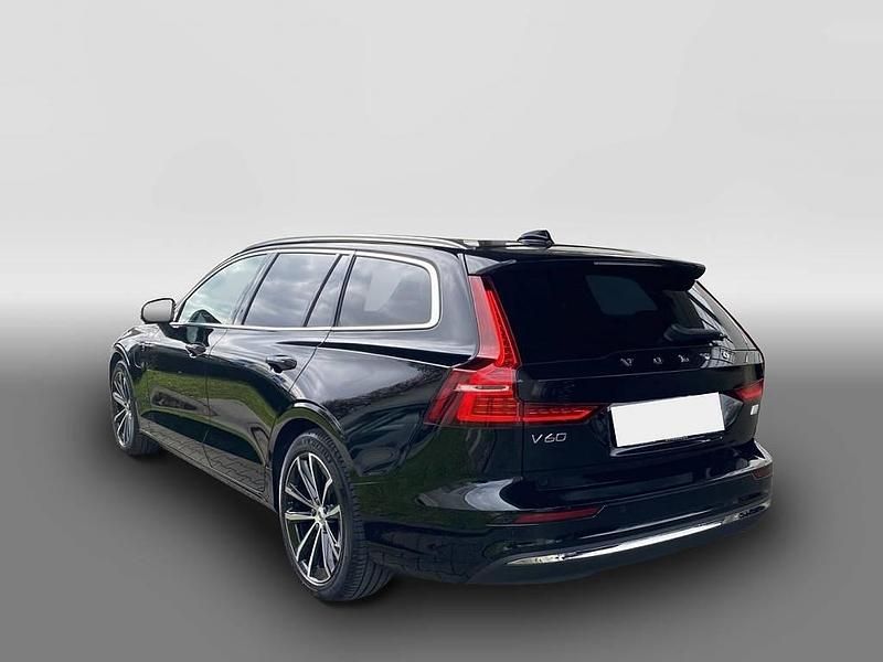Gebraucht Volvo V60 Core 455 PS (334 kW) 2023 Schwarz Kombi