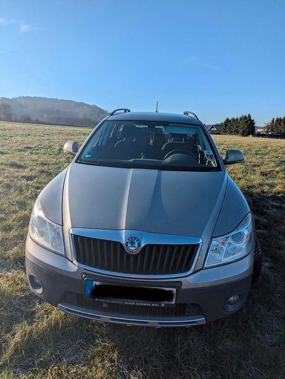 Gebraucht Skoda Octavia 160 PS (117 kW) 2011 Beige Kombi