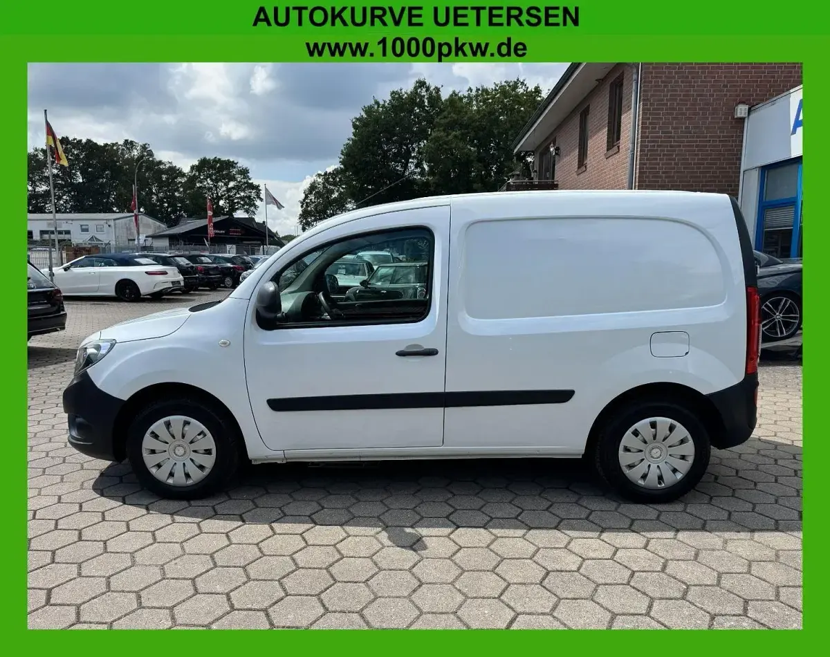 Gebraucht Mercedes Citan 111 110 PS (80 kW) 2018 Weiß Van / Kleinbus
