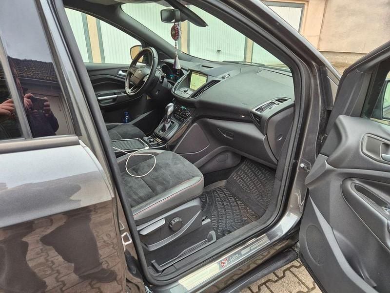 Gebraucht Ford Kuga ST-Line 179 PS (131 kW) 2018 Grau SUV